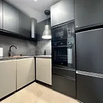 Modern Apartment, Close To The - Stogi * Gdaňsk