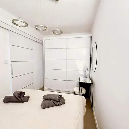 Modern Apartment, Close To The - Stogi Appartement *